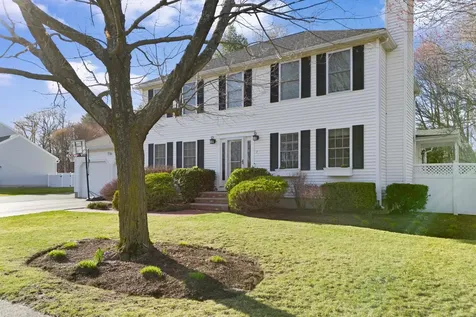 7 Sousa Boulevard Hudson NH 03051