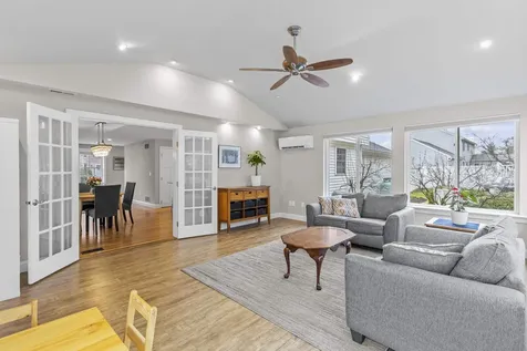 7 Sousa Boulevard Hudson NH 03051