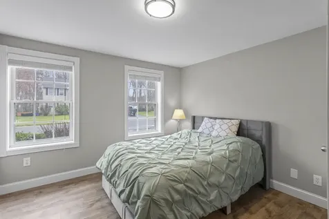 7 Sousa Boulevard Hudson NH 03051