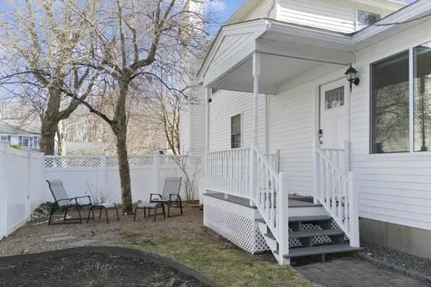 7 Sousa Boulevard Hudson NH 03051