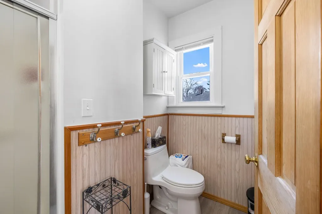 196 Ward Street Manchester NH 03104