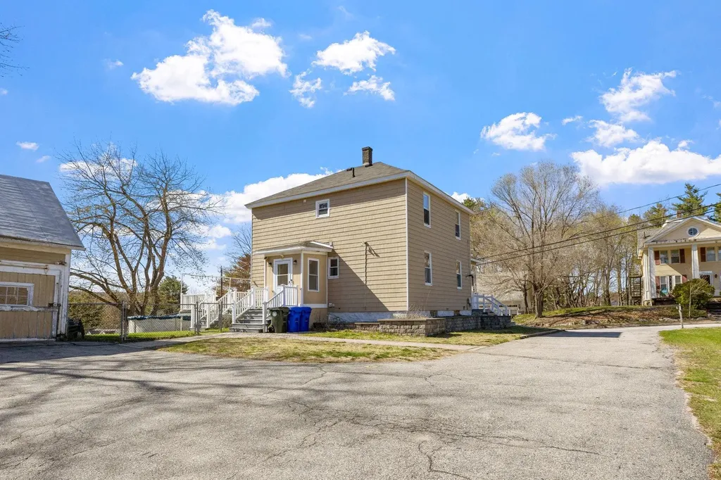 196 Ward Street Manchester NH 03104