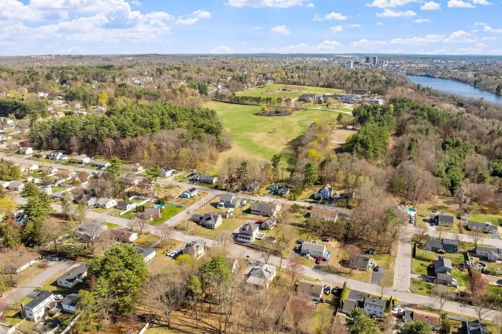 196 Ward Street Manchester NH 03104