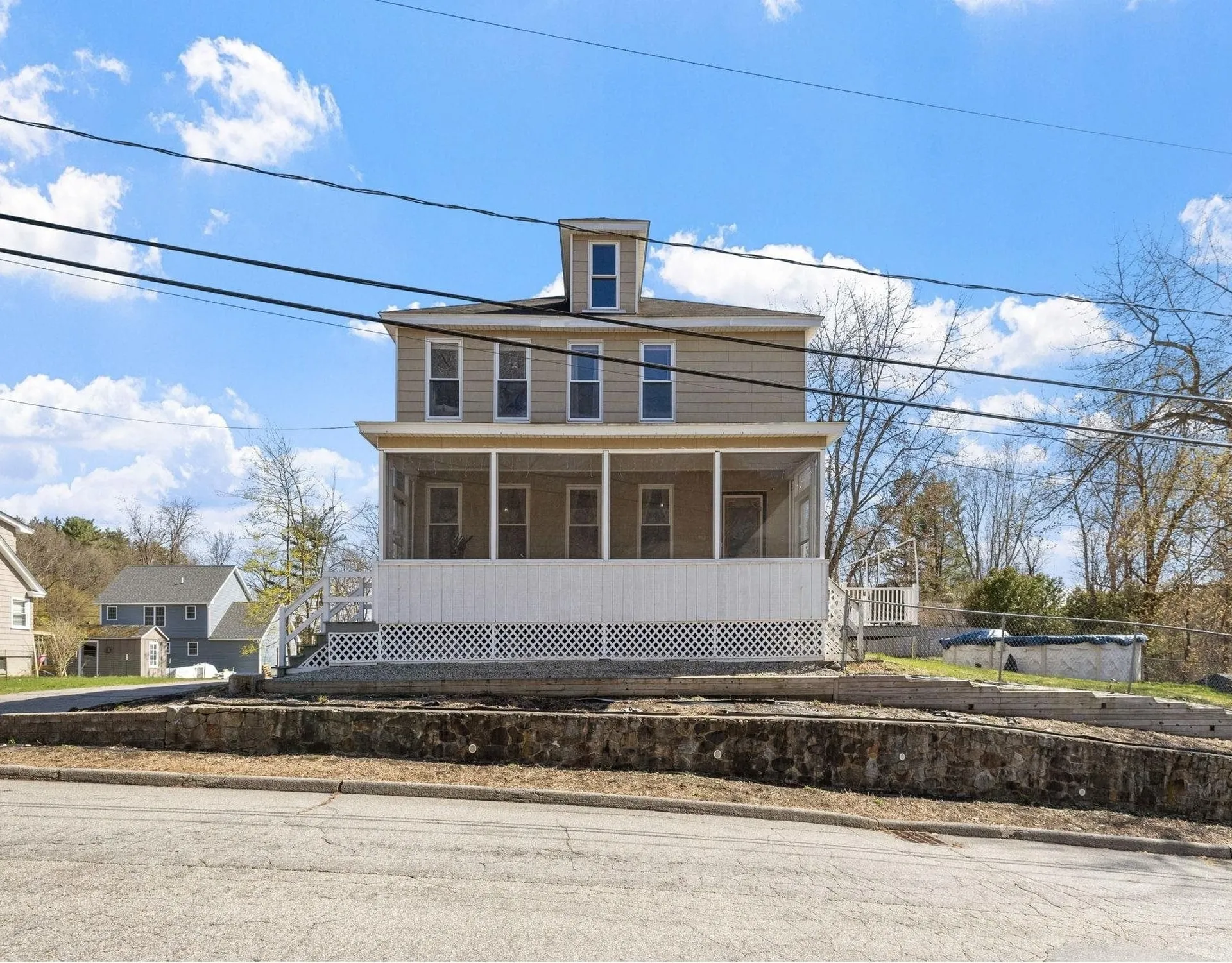 196 Ward Street Manchester NH 03104