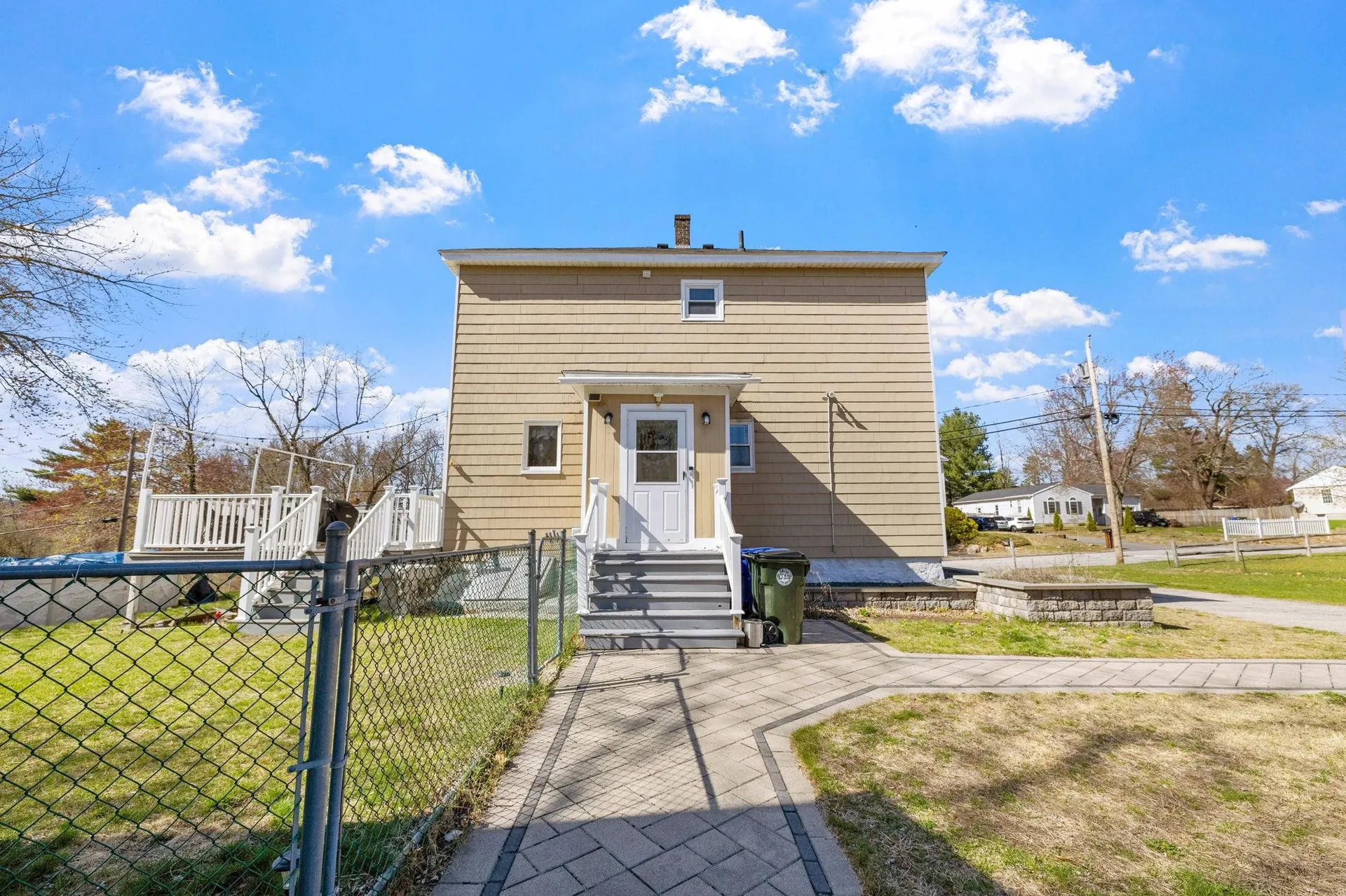 196 Ward Street Manchester NH 03104