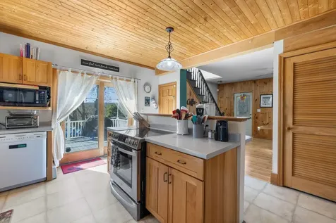 196 Ward Street Manchester NH 03104