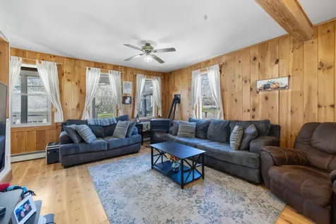 196 Ward Street Manchester NH 03104