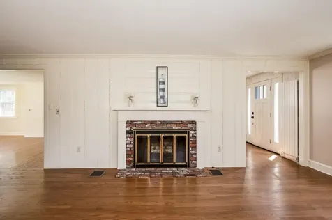 9 Oak Drive Hampton Falls NH 03844