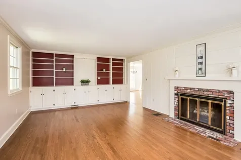 9 Oak Drive Hampton Falls NH 03844