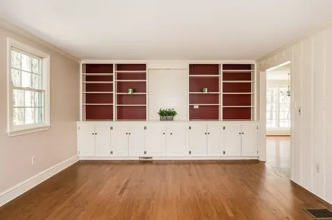 9 Oak Drive Hampton Falls NH 03844