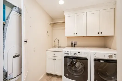 9 Oak Drive Hampton Falls NH 03844