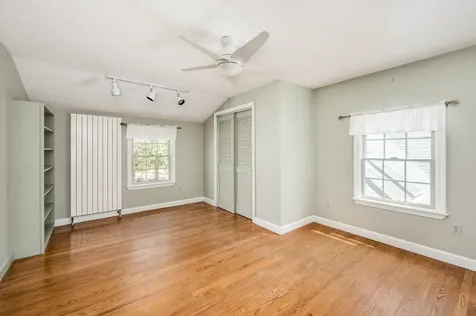 9 Oak Drive Hampton Falls NH 03844