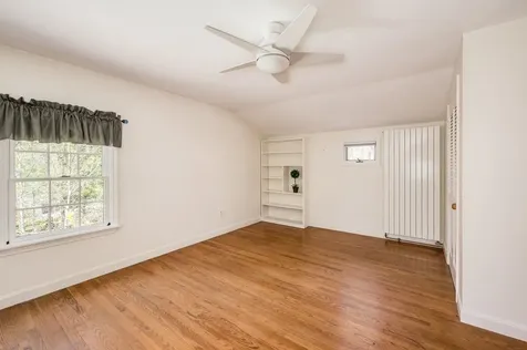 9 Oak Drive Hampton Falls NH 03844