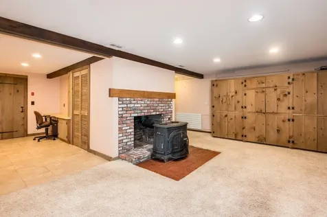 9 Oak Drive Hampton Falls NH 03844