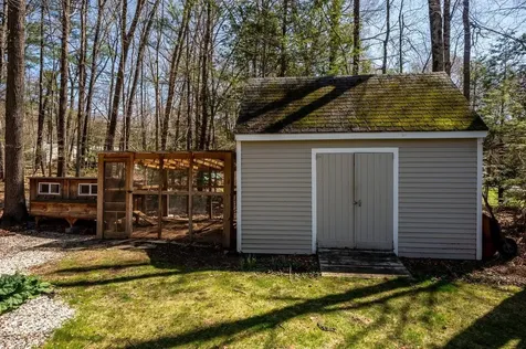 9 Oak Drive Hampton Falls NH 03844