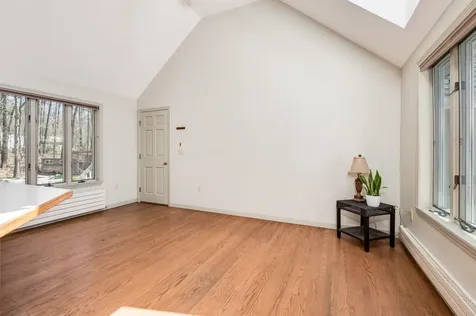 9 Oak Drive Hampton Falls NH 03844