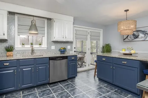 14 Settlers Lane Derry NH 03038