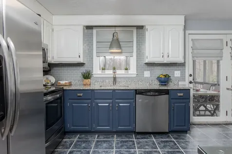 14 Settlers Lane Derry NH 03038