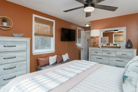 14 Settlers Lane Derry NH 03038