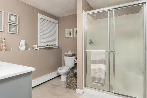 14 Settlers Lane Derry NH 03038