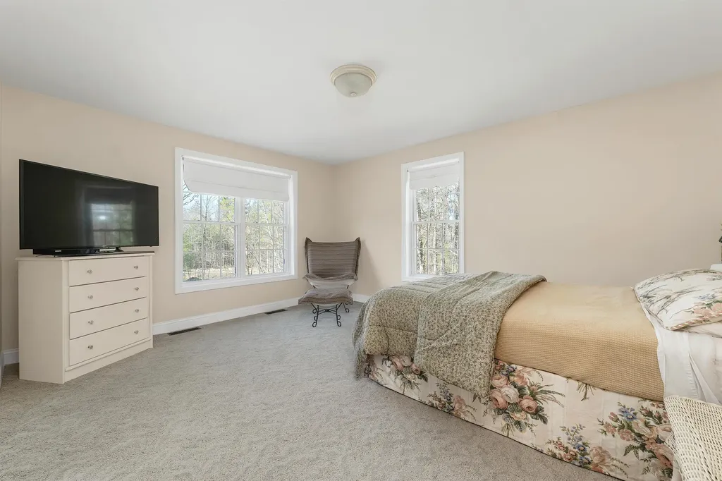 51 Winnipesaukee Drive Wolfeboro NH 03894