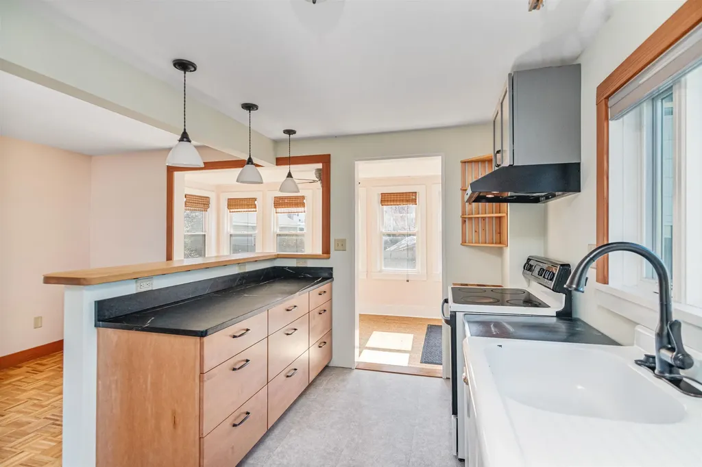 7 Niquette Court Winooski VT 05404