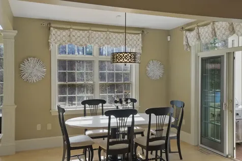 7 Champagne Terrace Bedford NH 03110