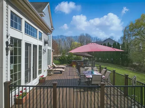 7 Champagne Terrace Bedford NH 03110