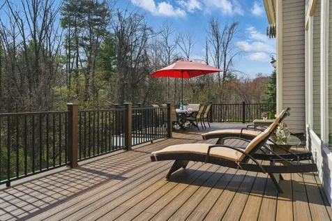 7 Champagne Terrace Bedford NH 03110