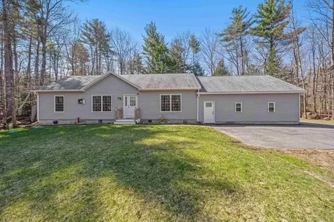27 Woodcrest Drive Ossipee NH 03864