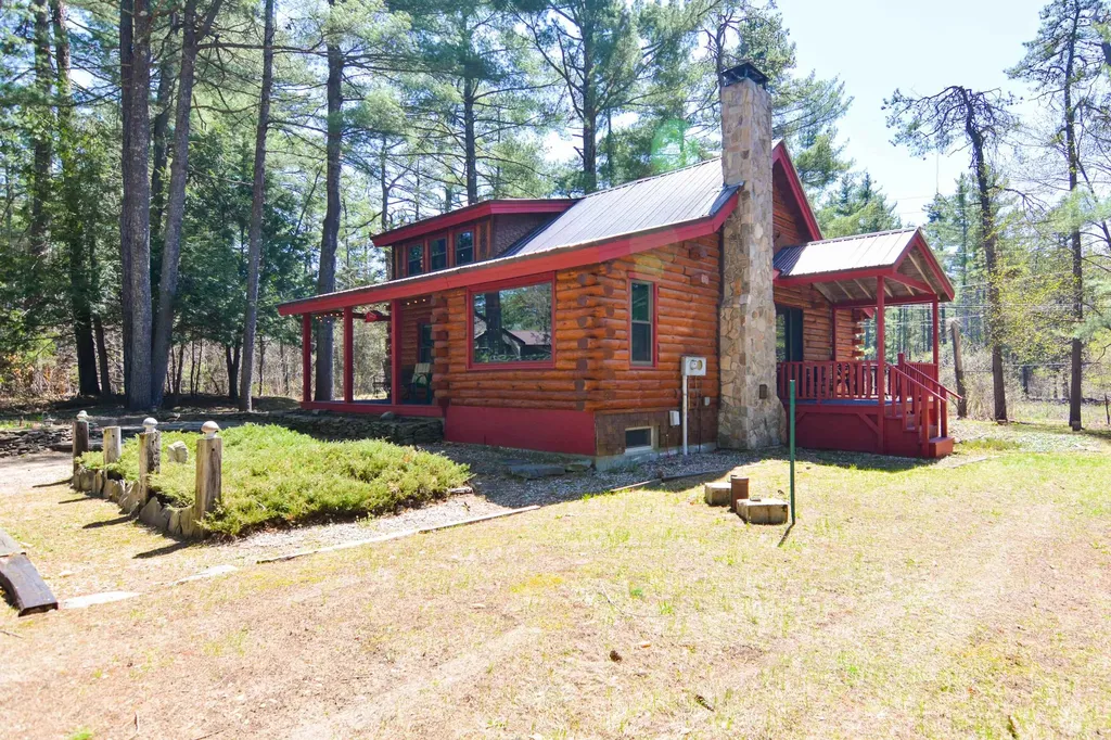 94 Indian Trail Tamworth NH 03886