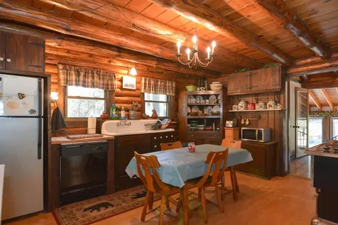 94 Indian Trail Tamworth NH 03886