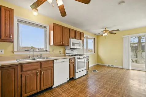 275 Walton Road Seabrook NH 03874