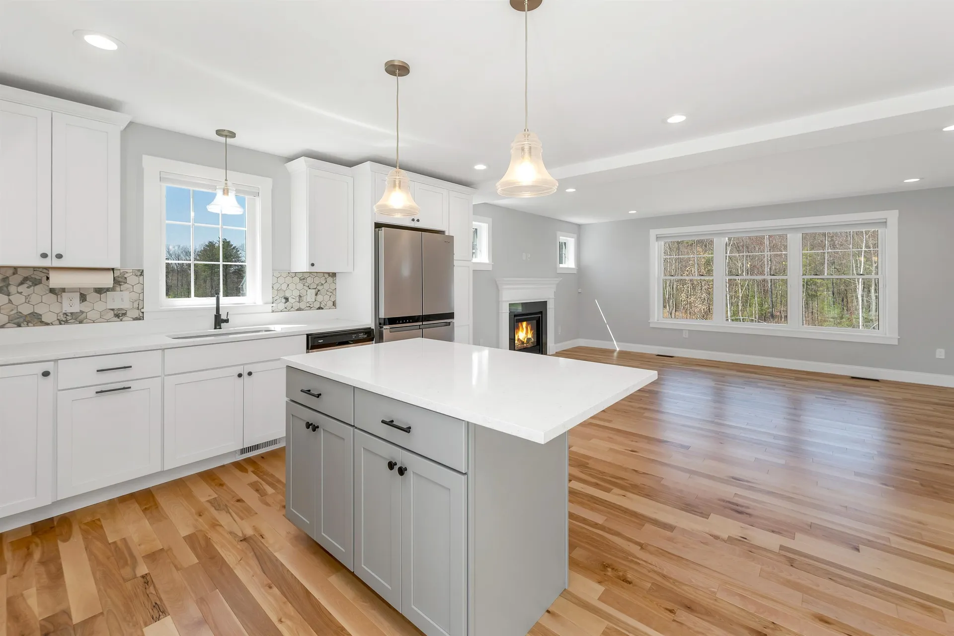 59 Clover Lane Londonderry NH 03053