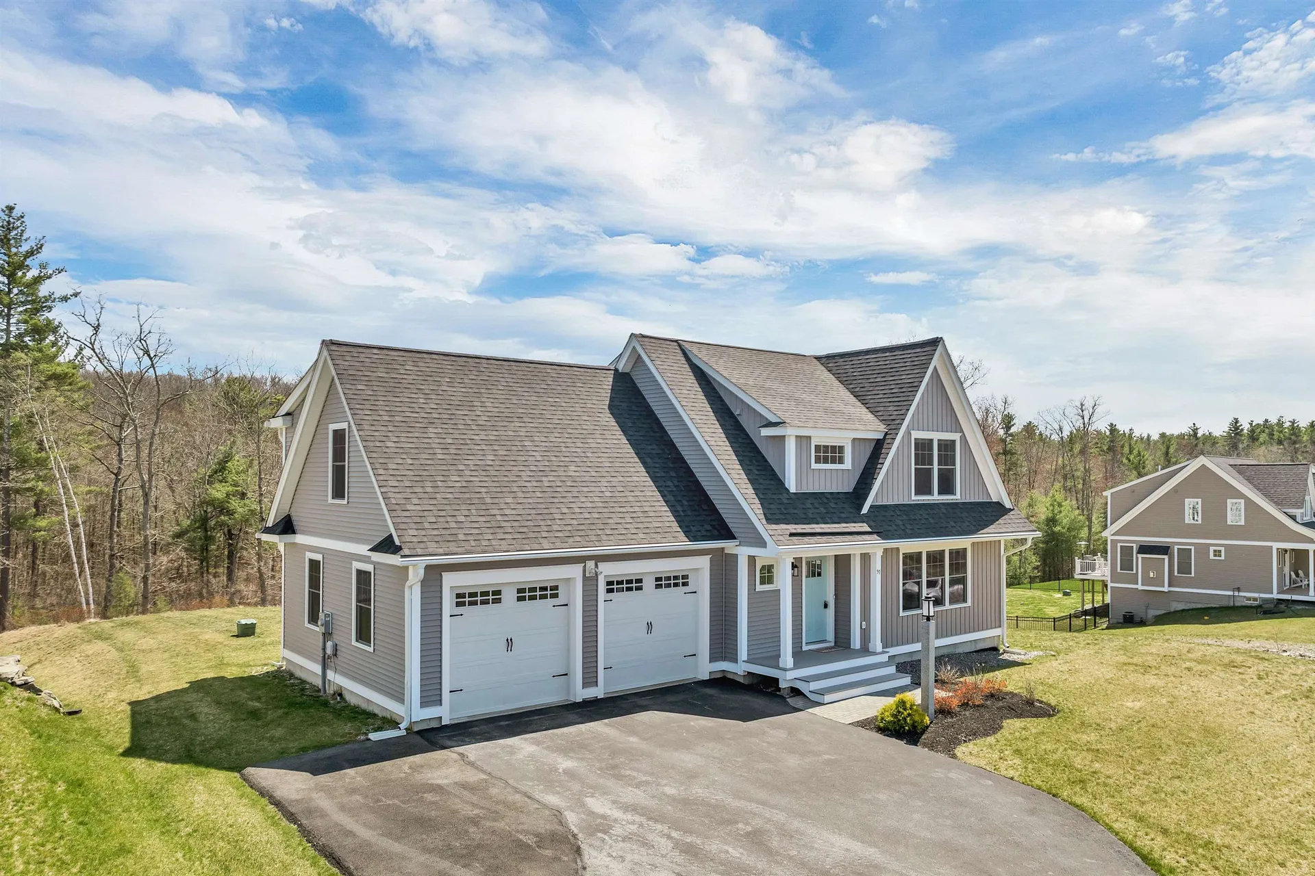 59 Clover Lane Londonderry NH 03053