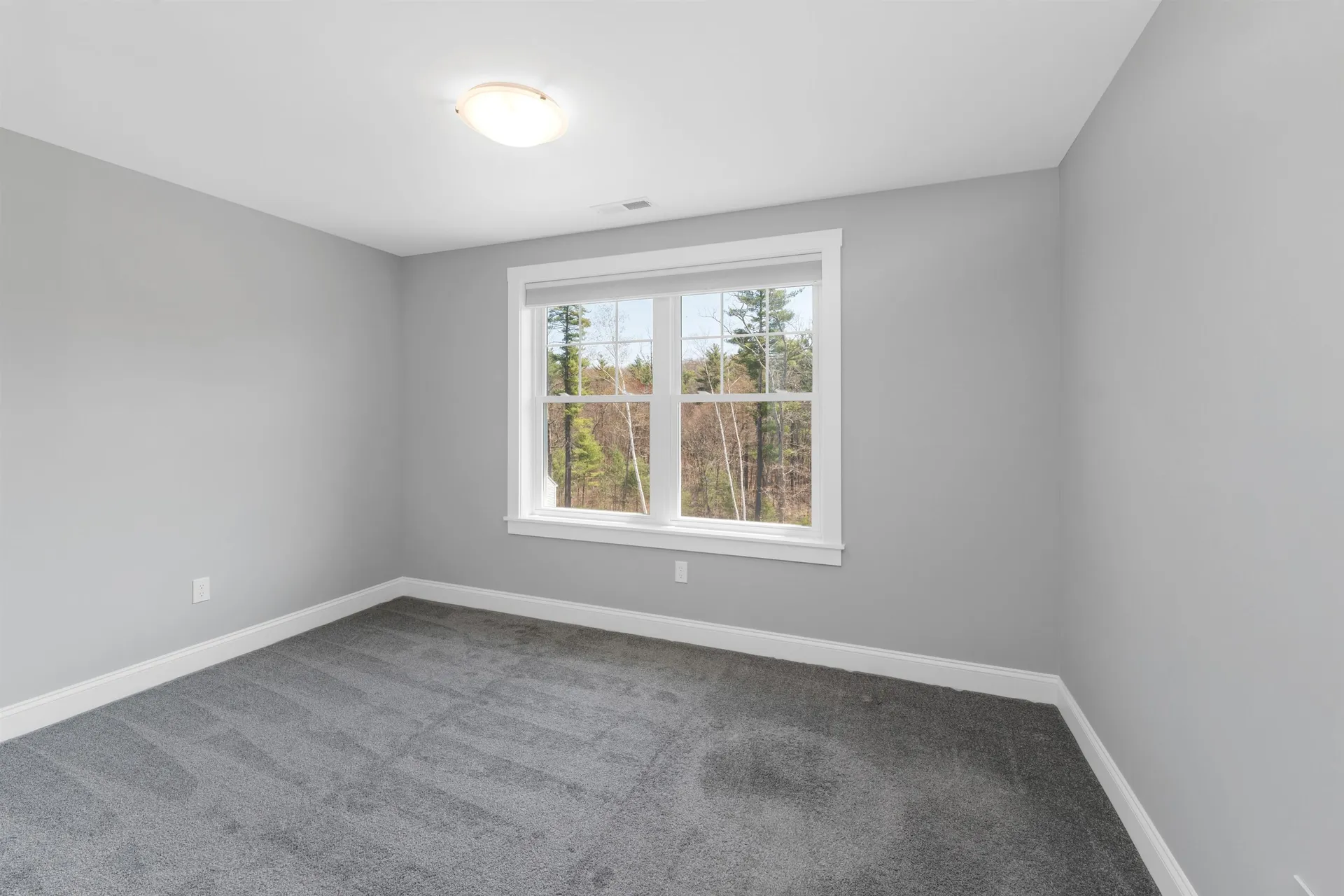 59 Clover Lane Londonderry NH 03053