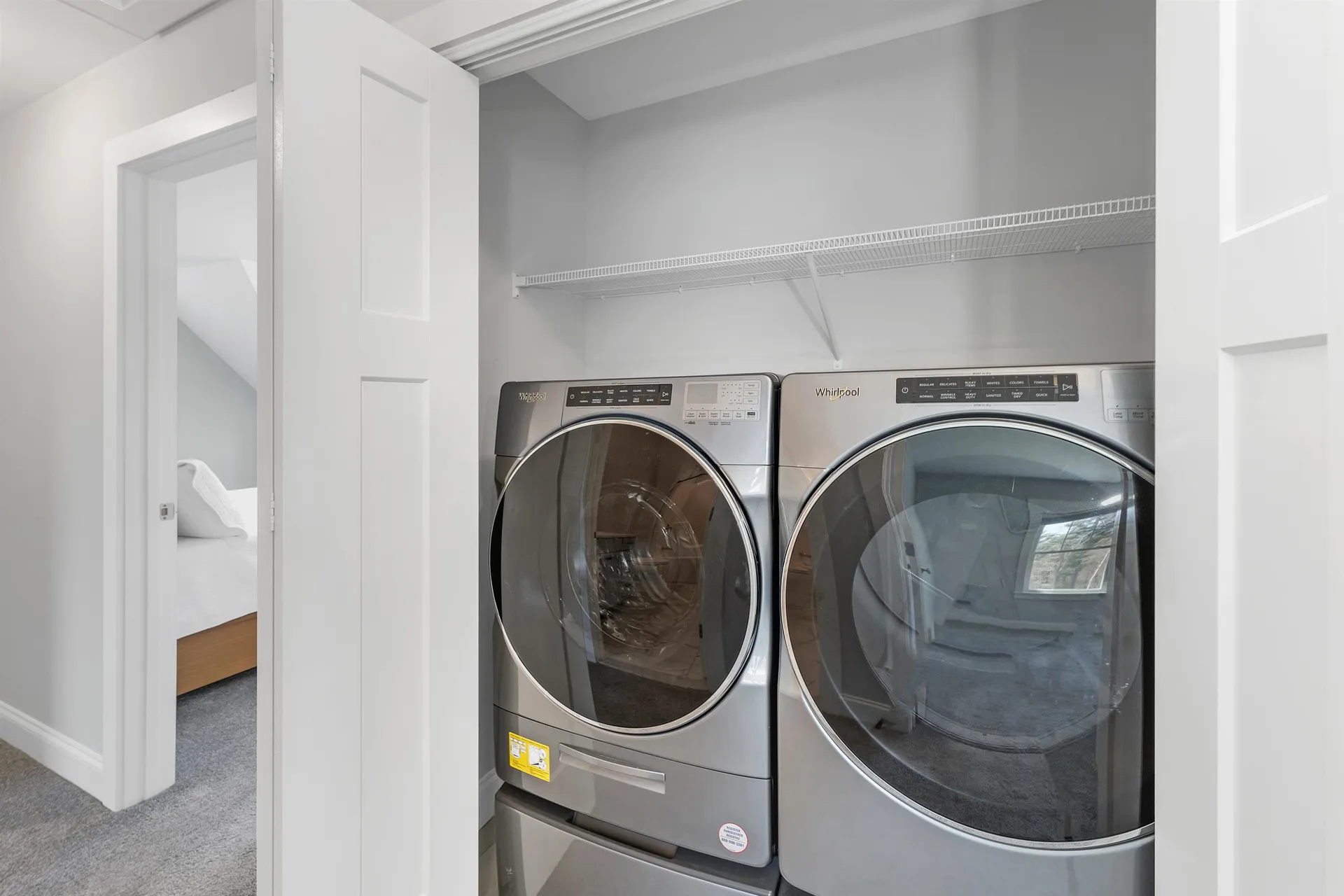 59 Clover Lane Londonderry NH 03053