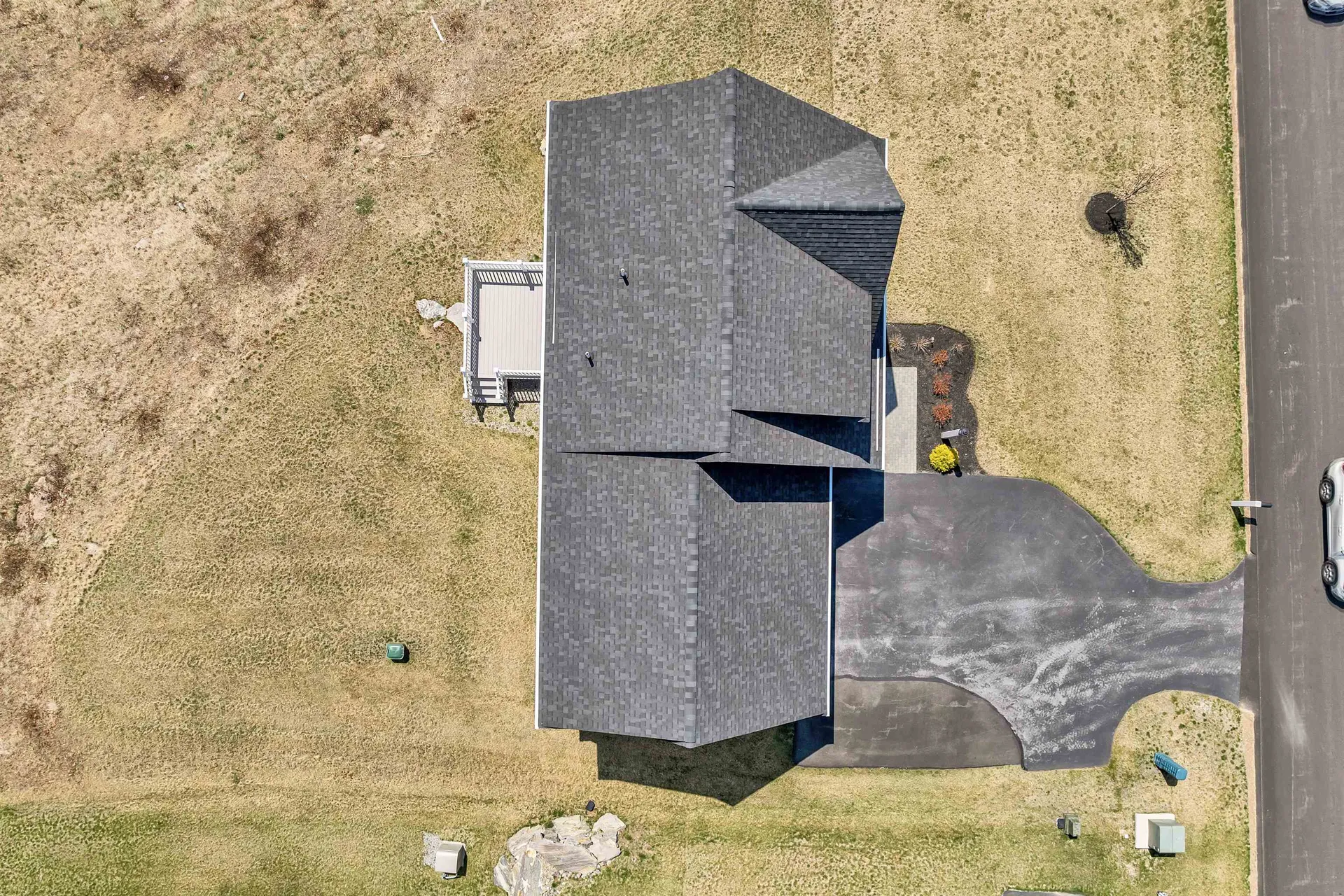 59 Clover Lane Londonderry NH 03053