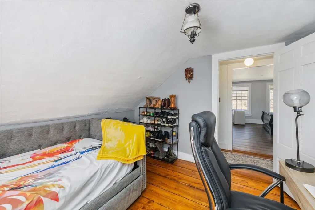 183 Nh Route 123 Marlow NH 03456-6319