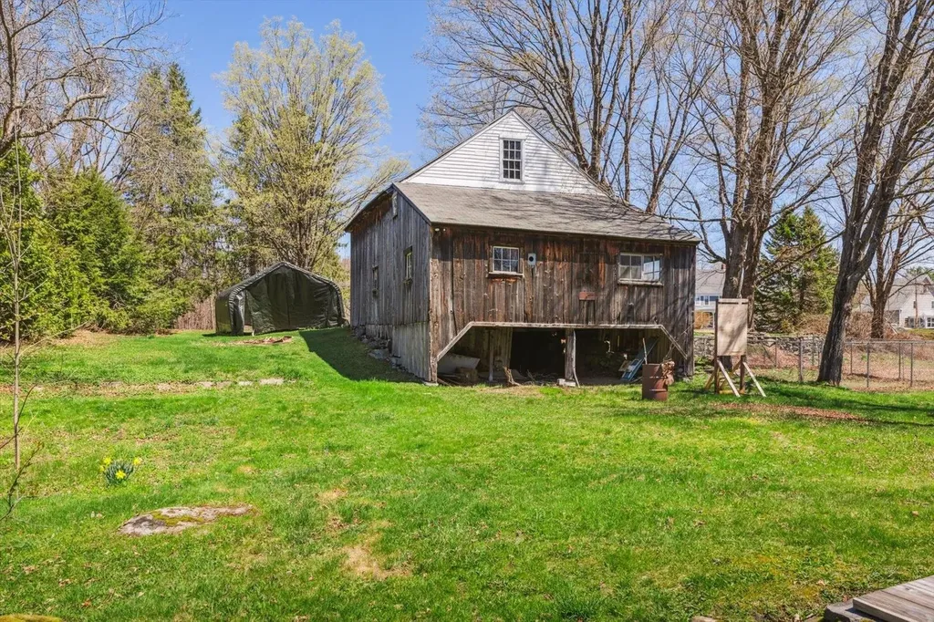 183 Nh Route 123 Marlow NH 03456-6319