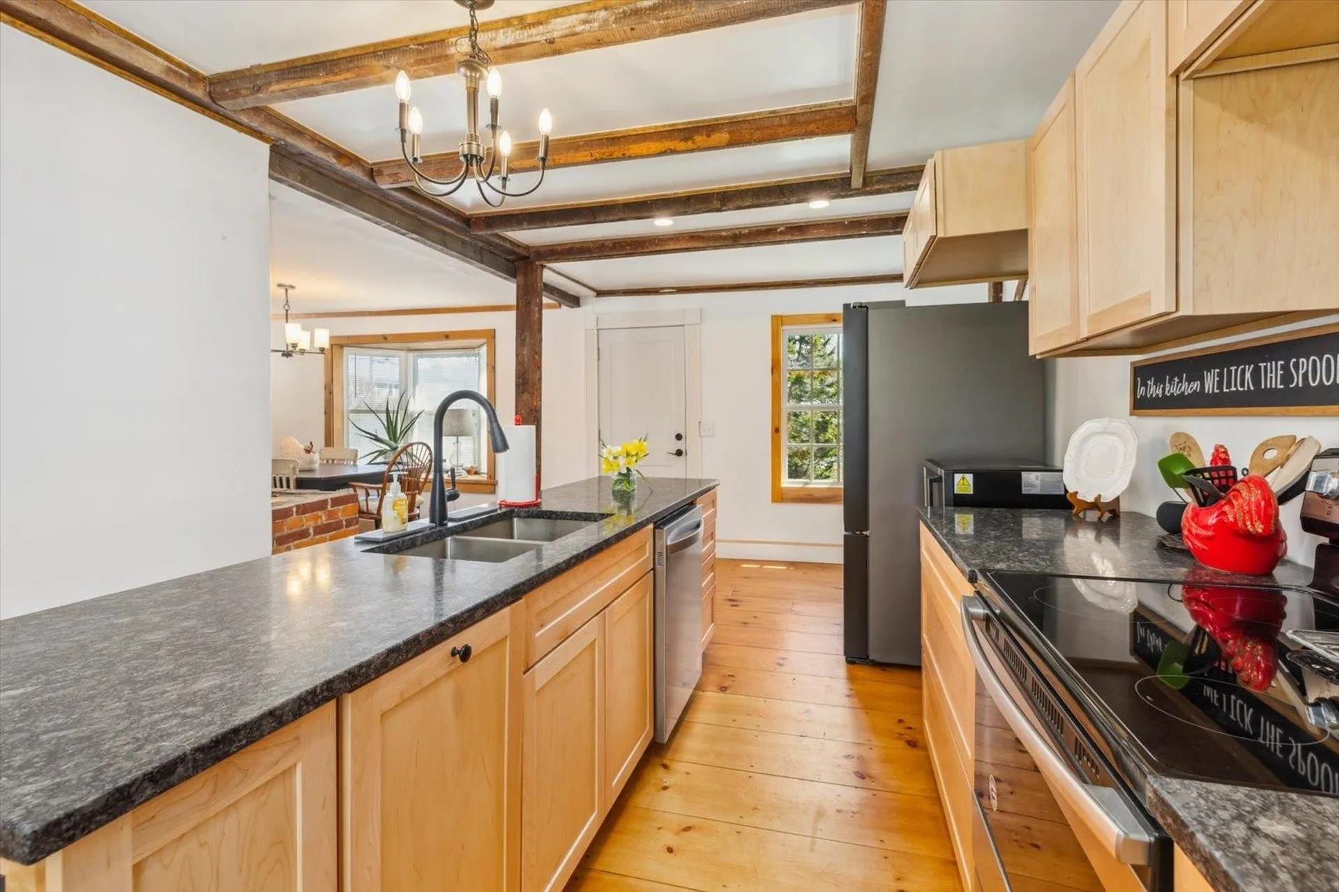 183 Nh Route 123 Marlow NH 03456-6319