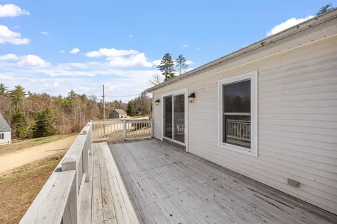 22 Shelburne Lane Barnstead NH 03225