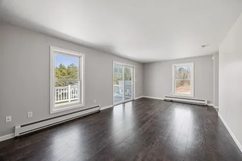 22 Shelburne Lane Barnstead NH 03225