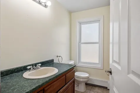 22 Shelburne Lane Barnstead NH 03225