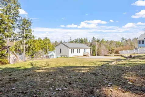 22 Shelburne Lane Barnstead NH 03225