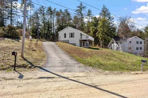 22 Shelburne Lane Barnstead NH 03225