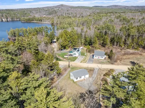 22 Shelburne Lane Barnstead NH 03225