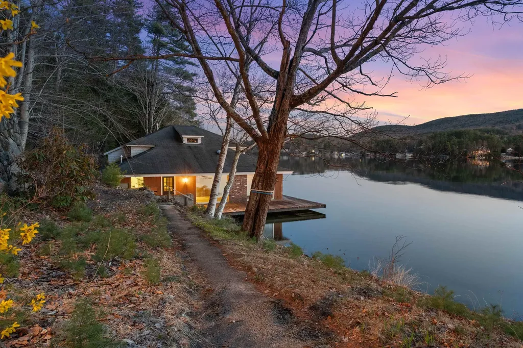 21 Silver Cascade Way Alton NH 03810