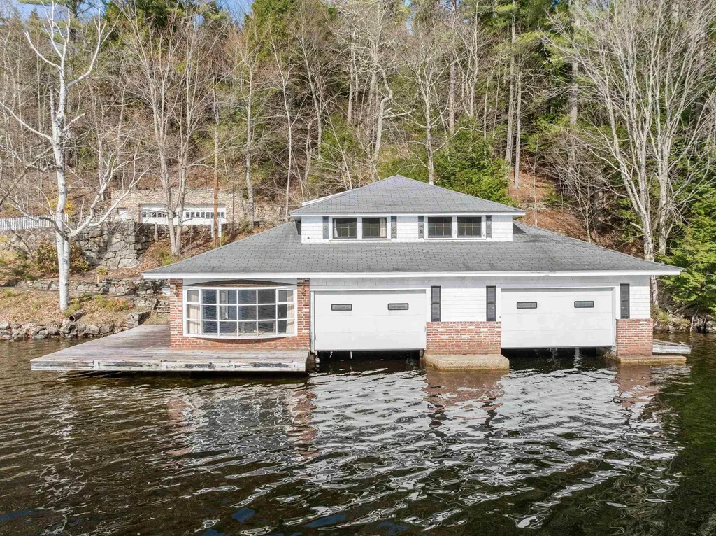 21 Silver Cascade Way Alton NH 03810