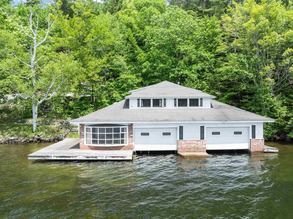 21 Silver Cascade Way Alton NH 03810